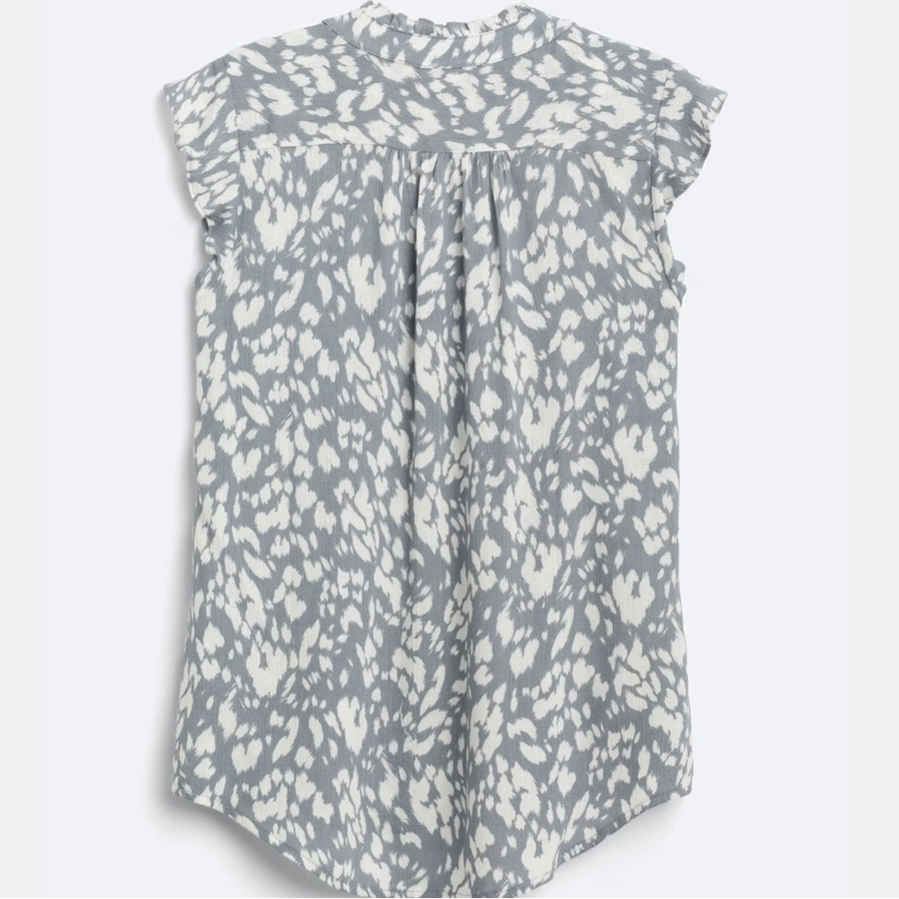 Gray and white women’s  Top